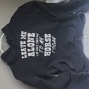 TStar back sweat shirt w saying.